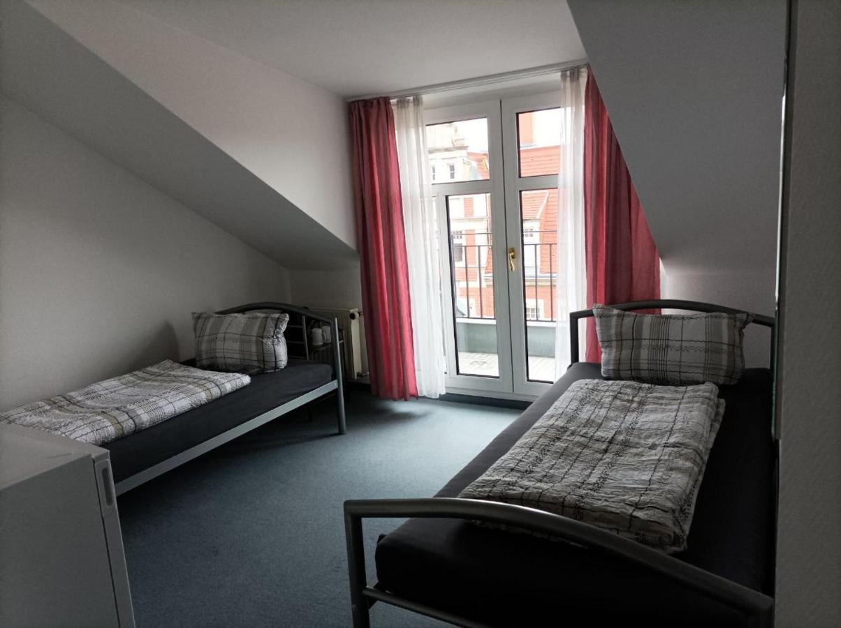 Pension Fuer Monteure In Dresden, Zimmer Mit Eigenem Bad Und Grosser Gemeinschaftskueche Kültér fotó